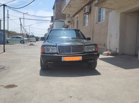 Mercedes 190