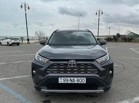 Toyota RAV4 2021