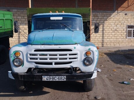 ZIL 130