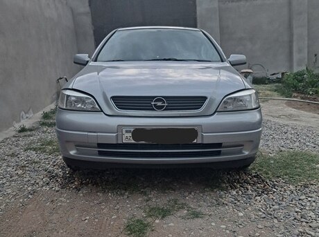 Opel Astra 2000