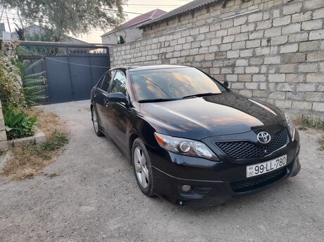 Toyota Camry 2011