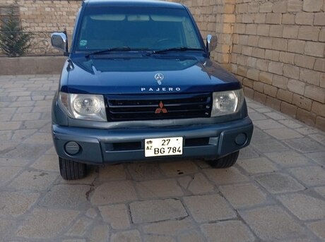Mitsubishi Pajero io
