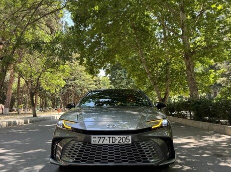Toyota Camry 2024