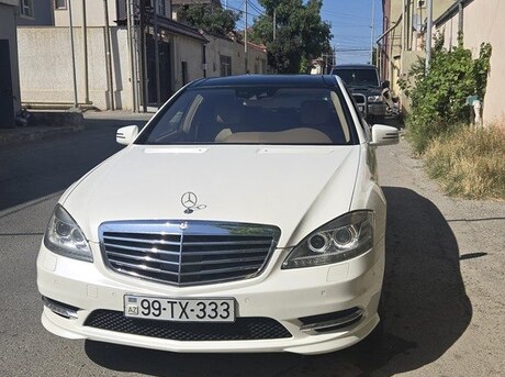 Mercedes S 500