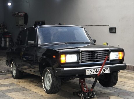 LADA (VAZ) 2107