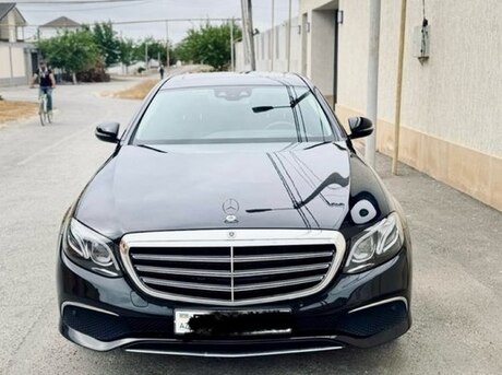 Mercedes E 220 d 4MATIC
