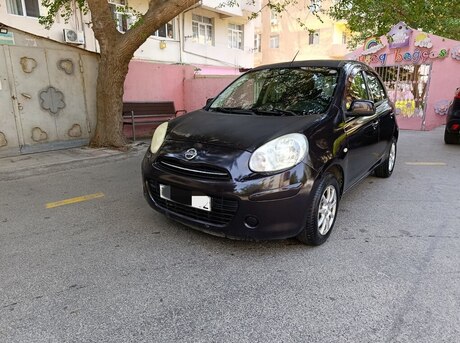 Nissan March 2011