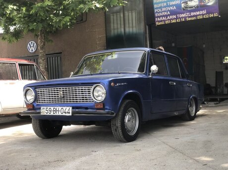 LADA (VAZ) 21011