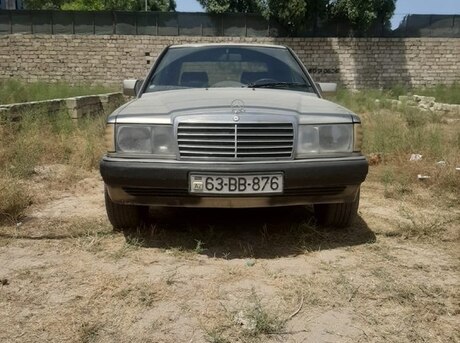 Mercedes 190 1988