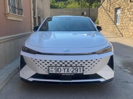 Changan Qiyuan A06 2021