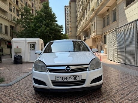 Opel Astra 2010