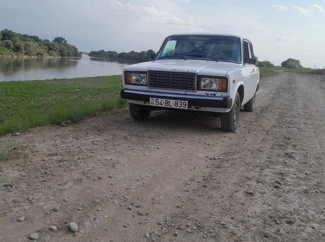 LADA (VAZ) 2107