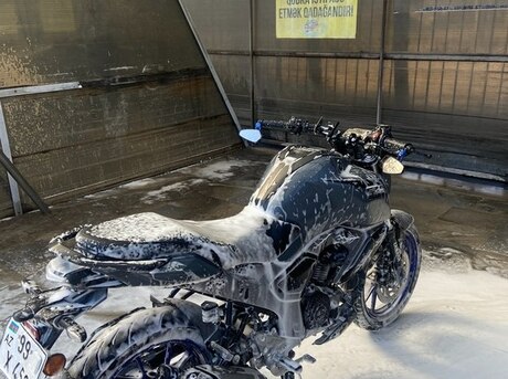 Yamaha FZ-S FI Deluxe
