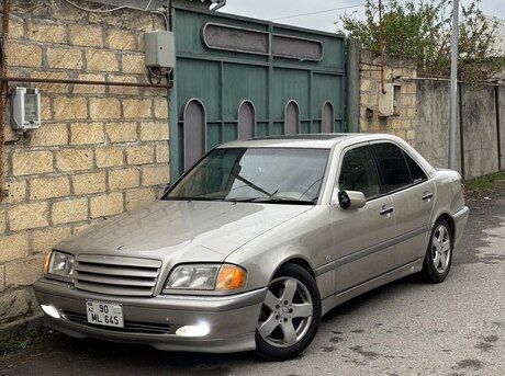 Mercedes C 230