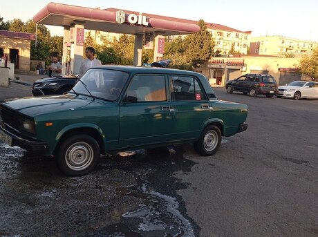 LADA (VAZ) 2107 2005