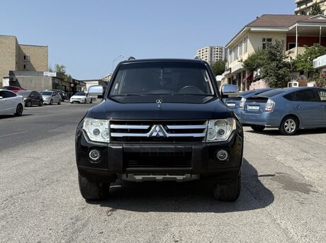 Mitsubishi Pajero 2008