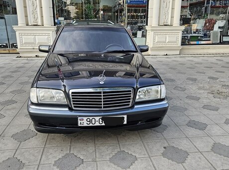 Mercedes C 180