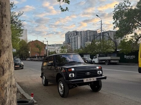 LADA (VAZ) Niva 2022
