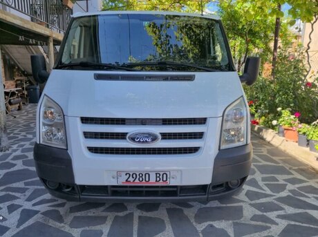 Ford Transit 2010