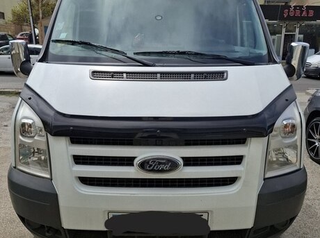 Ford Transit 2011
