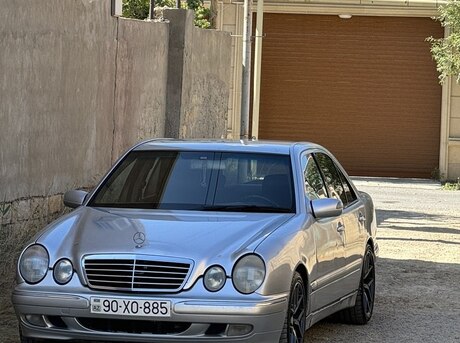 Mercedes E 270 2000