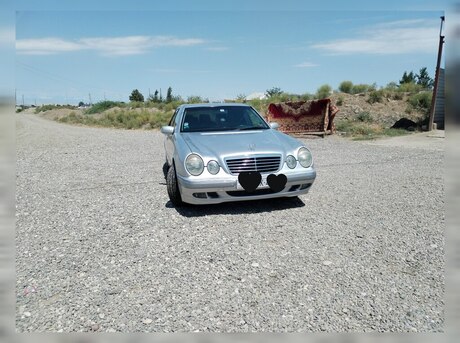 Mercedes E 200 2000