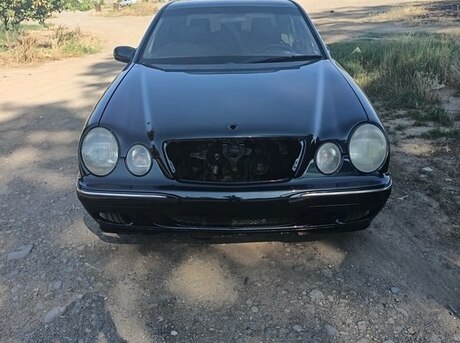 Mercedes E 240 2000