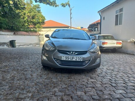 Hyundai Elantra 2013