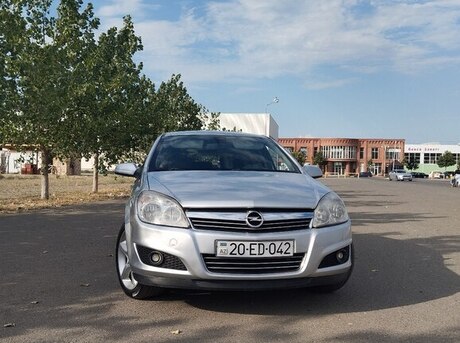Opel Astra 2007