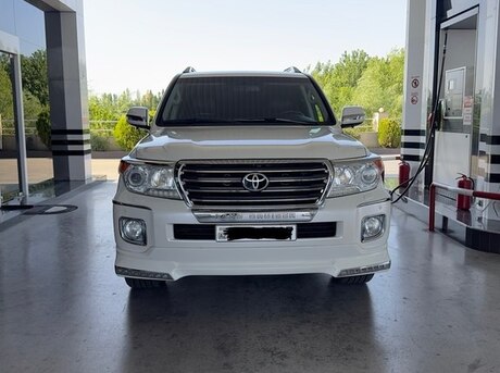 Toyota Land Cruiser 2013