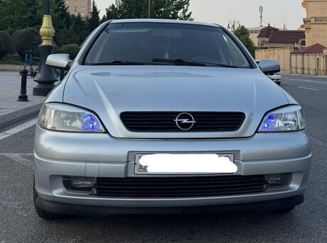 Opel Astra 2000
