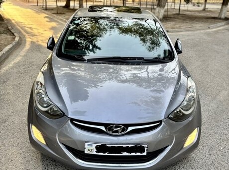 Hyundai Elantra 2012