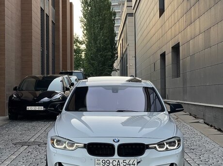 BMW 328 2015