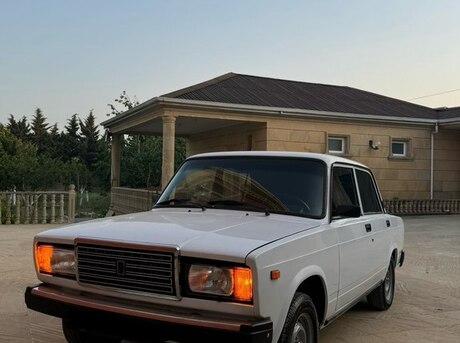 LADA (VAZ) 2107