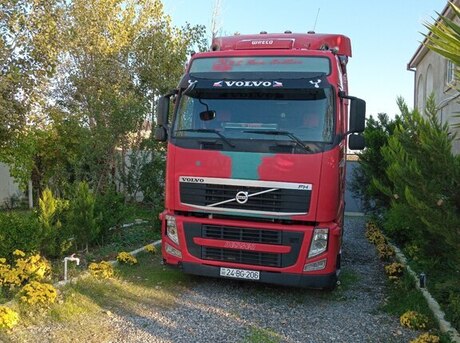 Volvo 460 2010