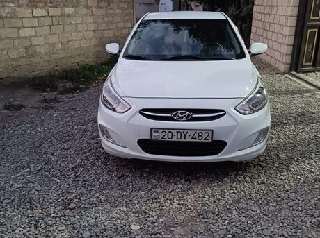 Hyundai Accent 2015