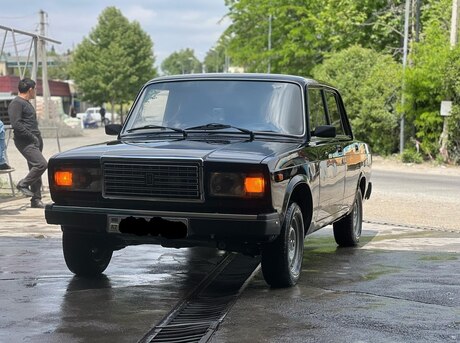 LADA (VAZ) 2107 2011