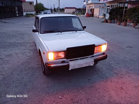 LADA (VAZ) 2107