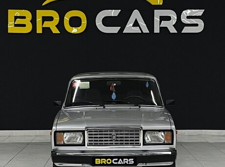LADA (VAZ) 2107 2010