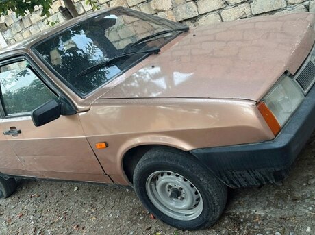 LADA (VAZ) 21099 2000