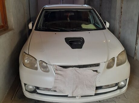 Mitsubishi Airtrek 2002