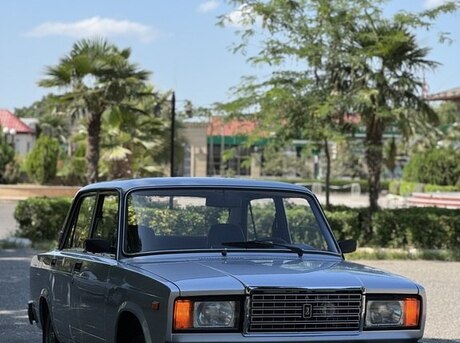 LADA (VAZ) 2107 2010