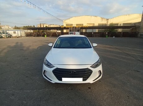 Hyundai Elantra 2016