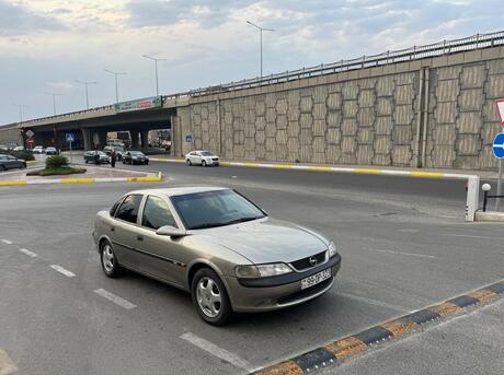 Opel Vectra 1998