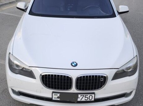 BMW 750 2009