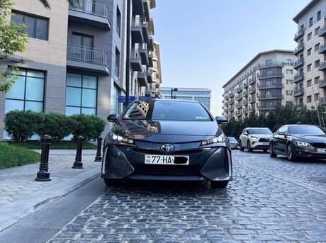 Toyota Prius Prime 2020
