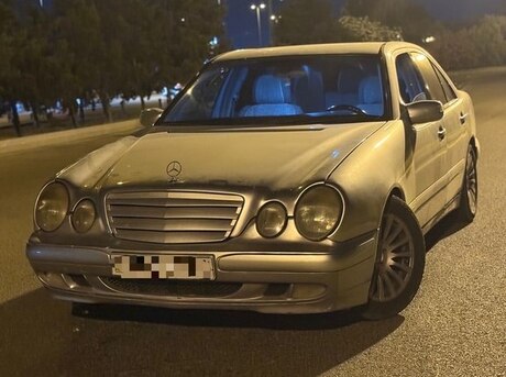 Mercedes E 220 d 2001