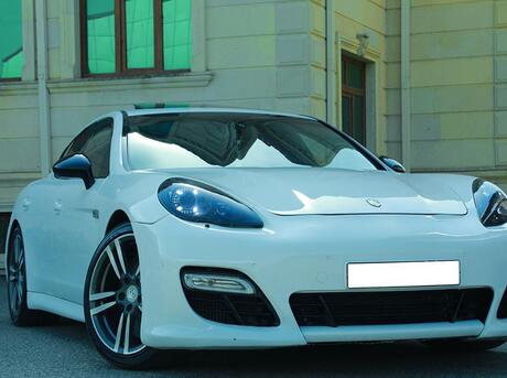 Porsche Panamera Turbo