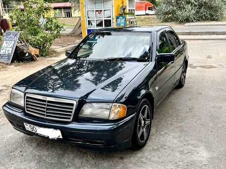 Mercedes C 180