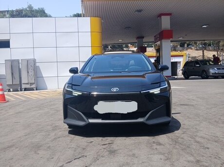 Toyota bZ3 2024